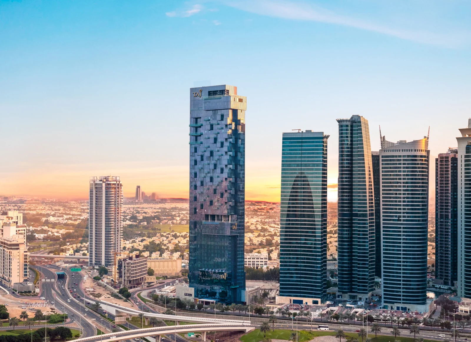 Taj Jumeirah Lakes Towers, Dubai Marina